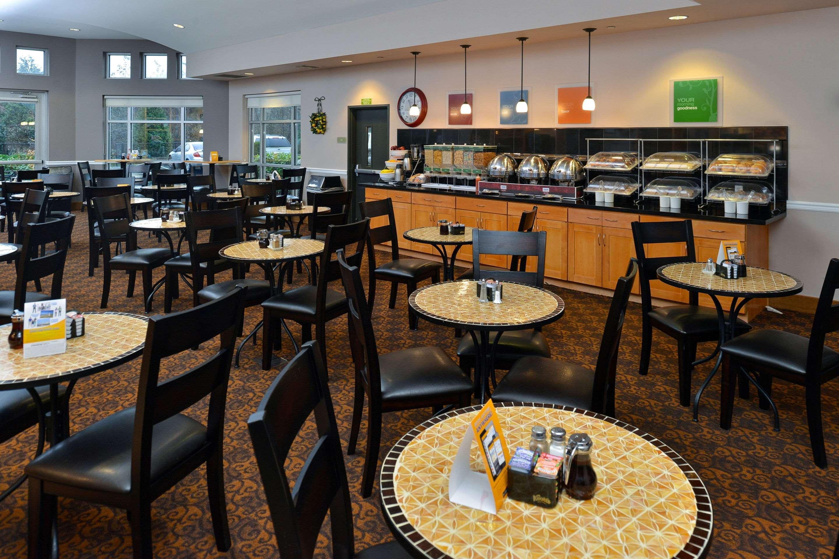 Comfort Airport Seattle Hotel 3*